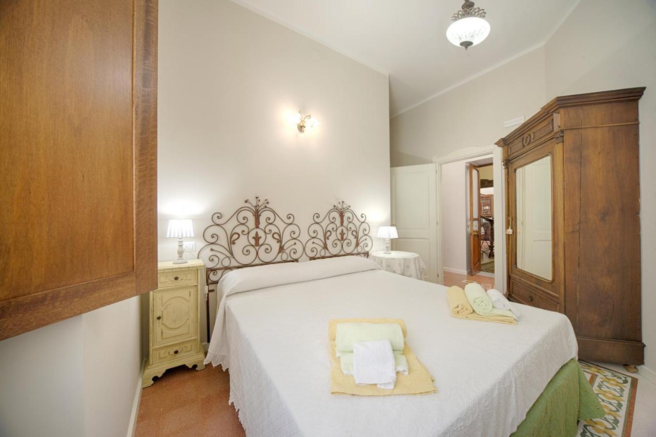 B&B A Casa Di Teresa ออลเบีย ภายนอก รูปภาพ