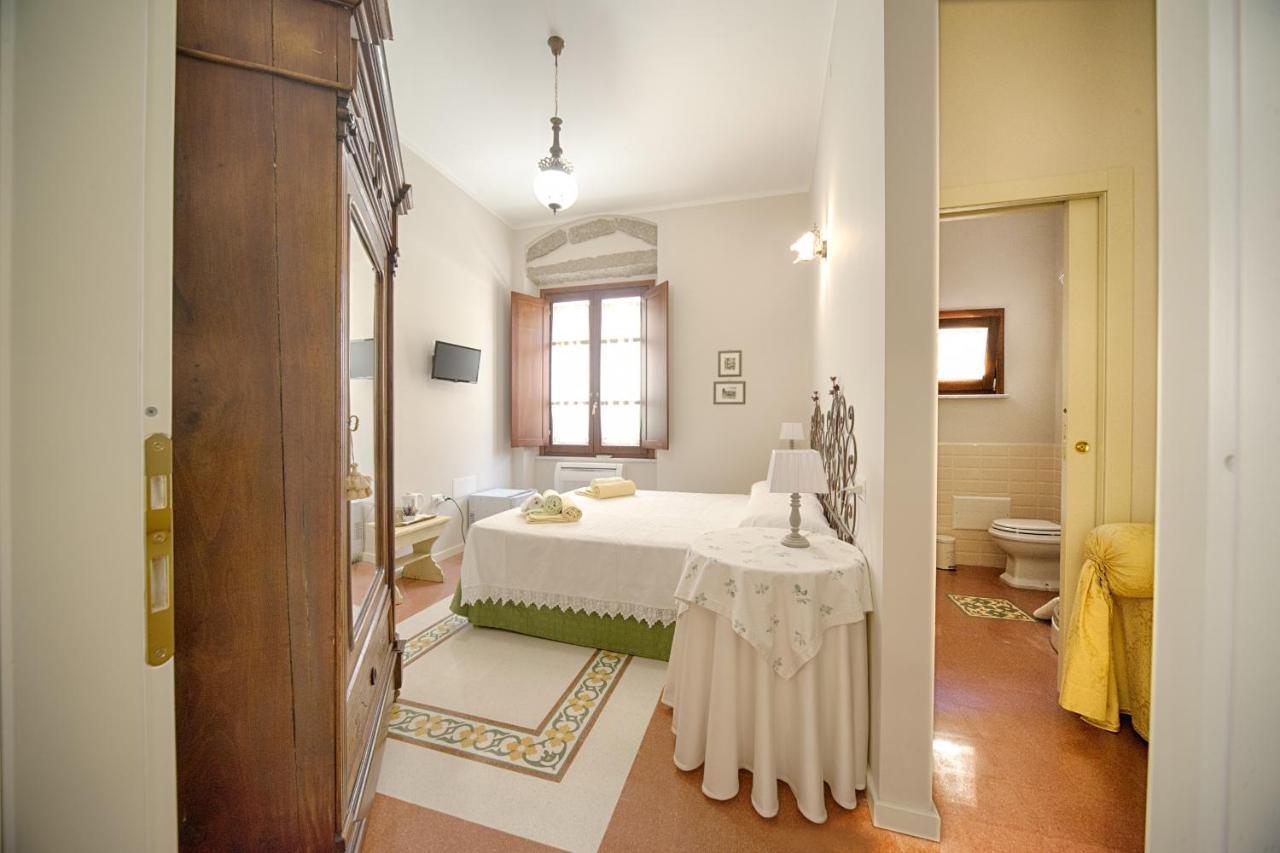 B&B A Casa Di Teresa ออลเบีย ภายนอก รูปภาพ