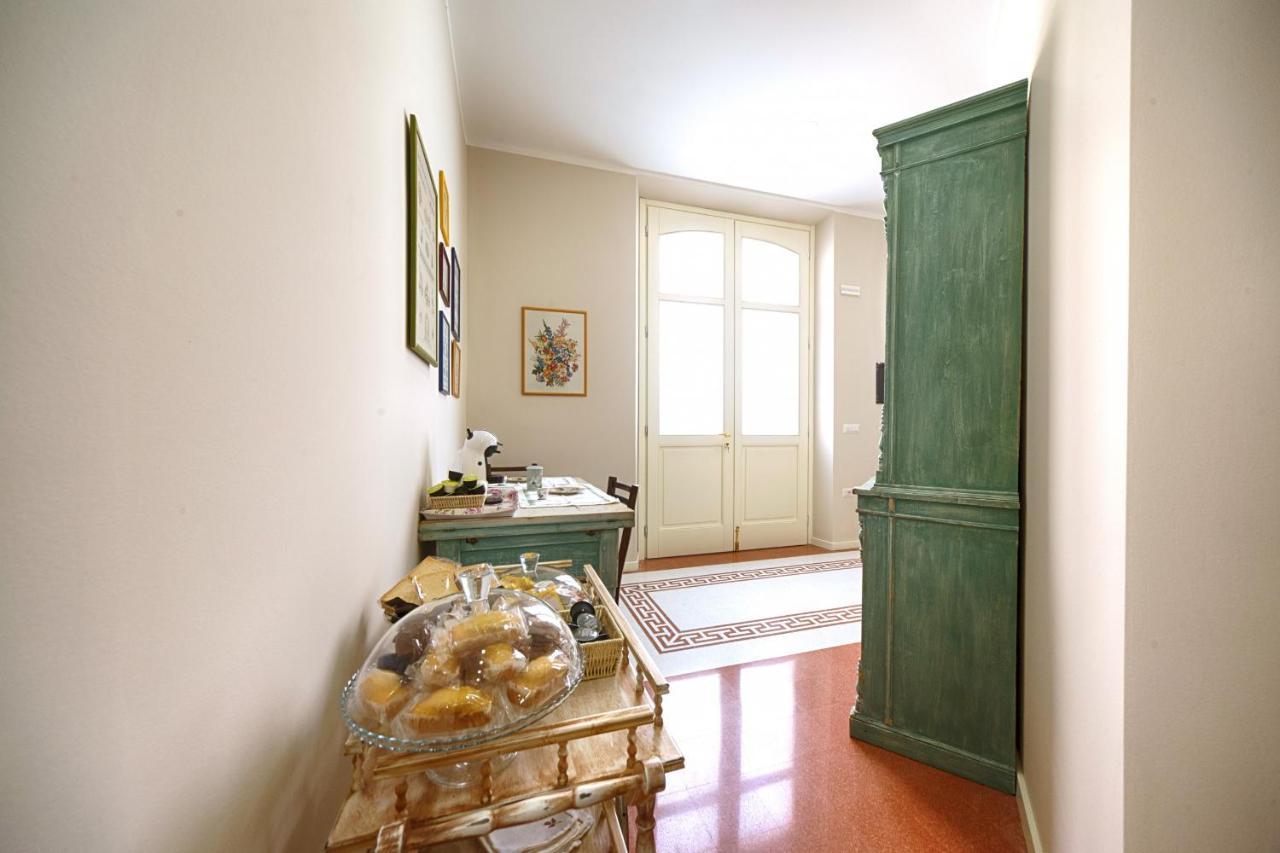 B&B A Casa Di Teresa ออลเบีย ภายนอก รูปภาพ