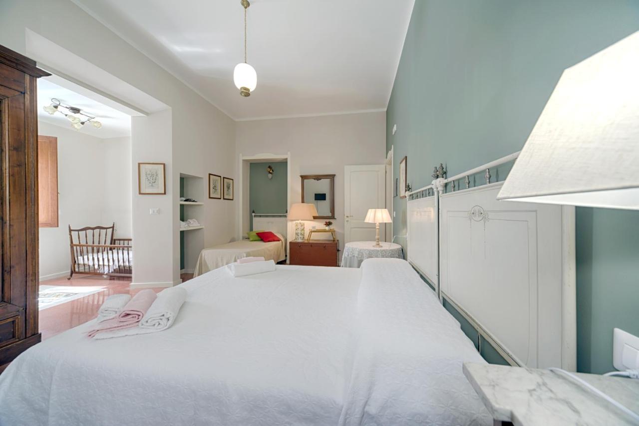 B&B A Casa Di Teresa ออลเบีย ภายนอก รูปภาพ